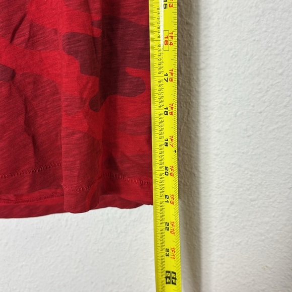 Rag and Bone Red Camo Short Sleeve Tee Shirt Size Small - Picture 11 of 13